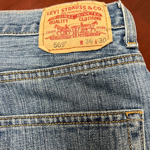 Levi’s 569 Loose Straight Leg Jeans - Picture 3 of 5